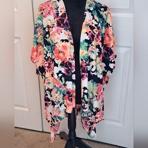 Floral Cover Up/Kimono    Size S